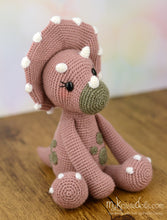 Load image into Gallery viewer, Crochet pattern - Dinootjes Tricia and Topsie