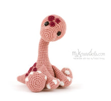 Afbeelding in Gallery-weergave laden, MINI Haakpatroon - Mini Brontosaurus Baby