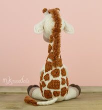 Load image into Gallery viewer, Crochet pattern - Giraffe Romy