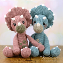 Load image into Gallery viewer, Crochet pattern - Dinootjes Tricia and Topsie