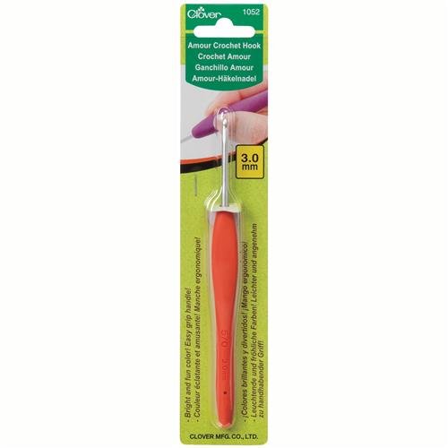 Clover Amour crochet hook 3.0 mm